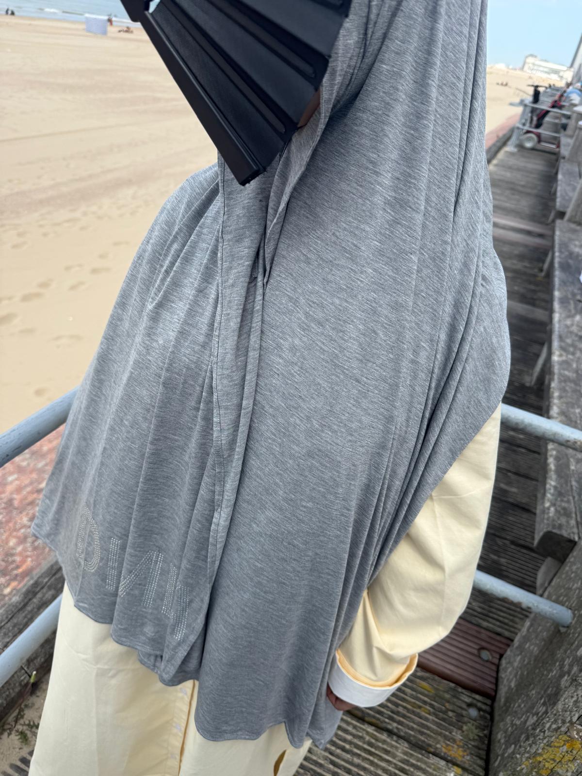 100% Bamboo Hoofddoek met Magneet & Onderkapje – Elegant Lang Model met Diamira Logo